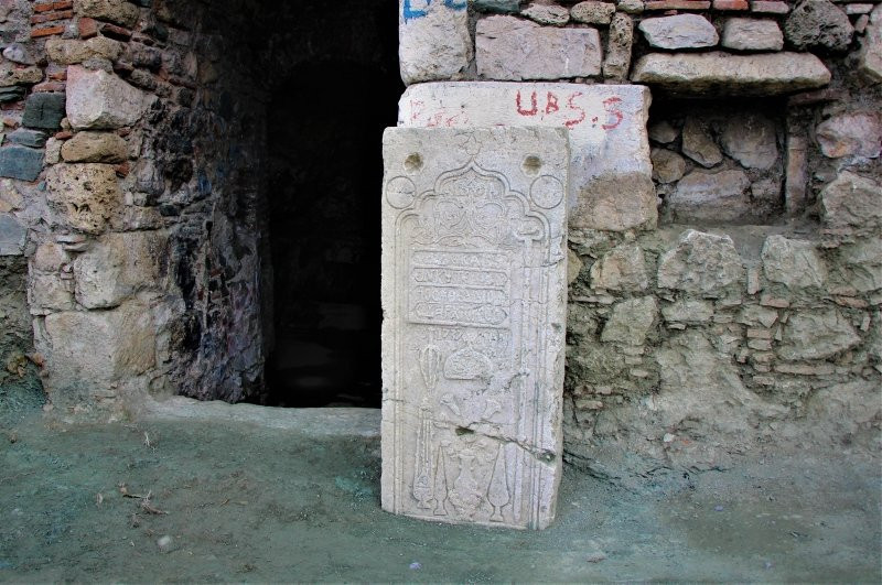 Amasya’da 300 yıllık mezar bulundu