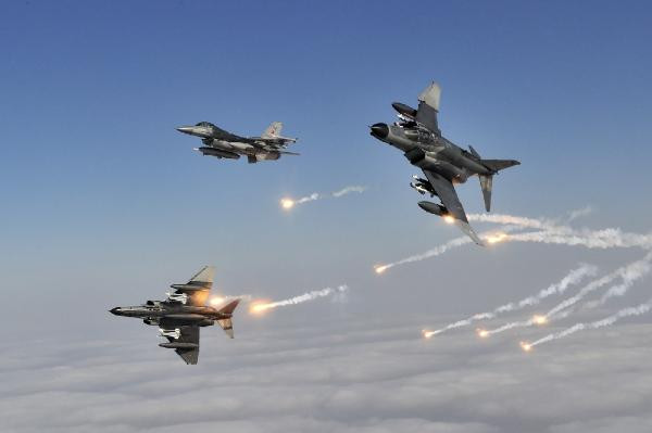 Türk savaş uçakları Kandil'i bombaladı
