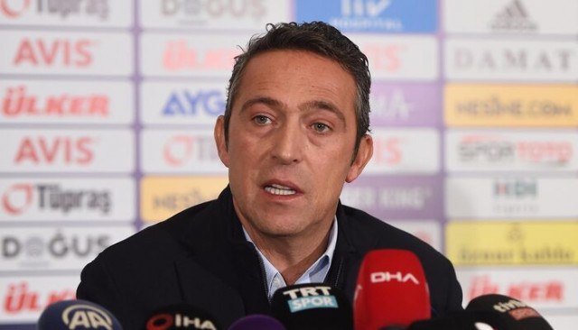 Ali Koç, Ersun Yanal ve futbolcularla buluştu