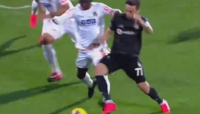 Alanyaspor Beşiktaş maçında penaltı tartışması