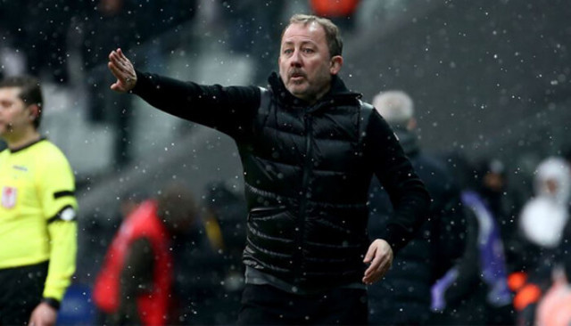 Beşiktaş, Sergen Yalçın ile durumunu düzeltiyor