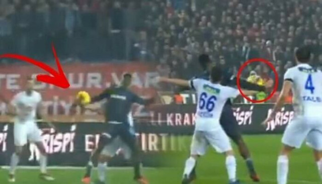 Trabzonspor - Ç.Rizespor maçında penaltı tartışması