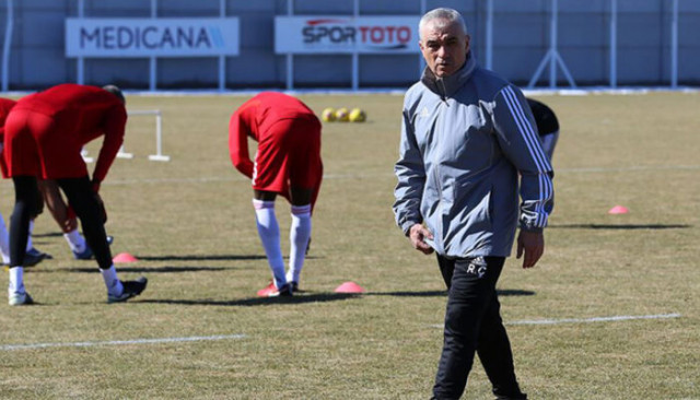 Rıza Çalımbay'dan Mert Hakan ve Emre Kılınç açıklaması