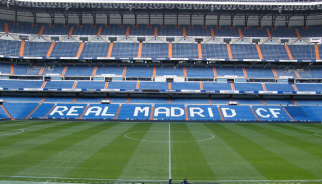 Real Madrid efsaneler koronavirüsle mücadeleye açık artırma ile destek olacak