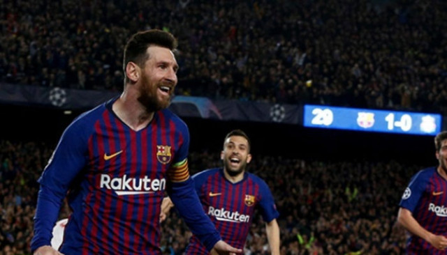 Barcelona, 1 milyar euronun üzerinde gelir elde eden tarihteki ilk kulüp oldu