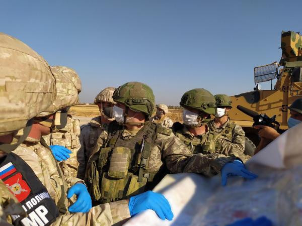 Türk ve Rus askerleri ortak devriye yaptı