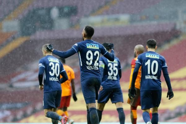 Galatasaray'ın penaltı pozisyonu sosyal medyayı salladı