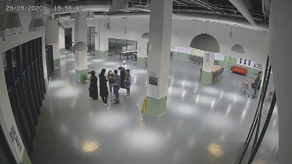 Maske uyarısı yapan kız &ccedil;ocuğunu d&ouml;vd&uuml;ler! - Resim : 2